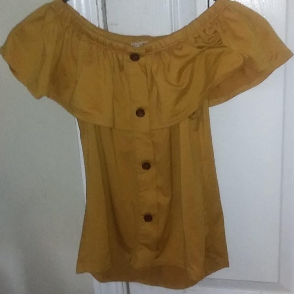 Light brown/ gold off the shoulder shirt